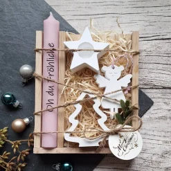 Hot Geschenkset "Weihnachtszeit" in einer Holzbox ~ Stabkerze mit Kerzenständer ~ Deko Bäume Weihnachtsgeschenke