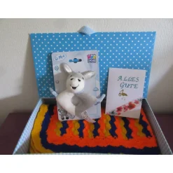 Geschenke|Momunder - Momente voller Wunder Geschenkset zur Geburt - Babydecke, Babyspielzeug und Karte