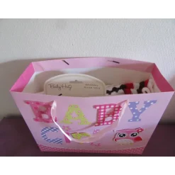 Discount Geschenkset zur Geburt - Babydecke, Babyspielzeug und Karte Geschenke