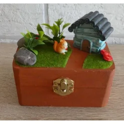 Sale Geschenkverpackung Holztruhe - Hütte mit Garten und Eichhörnchen Geschenkverpackungen