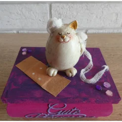 Clearance Geschenkverpackung Holztruhe "Gute Besserung" dekoriert mit Katze, Verbandszeug und Pflaster Geschenkverpackungen