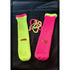 Gestrickte Socke als Verpackung für Flaschen Geschenkverpackungen