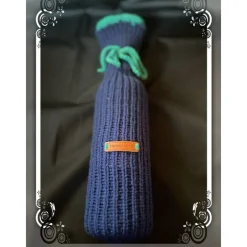 Gestrickte Socke als Verpackung für Flaschen Geschenkverpackungen