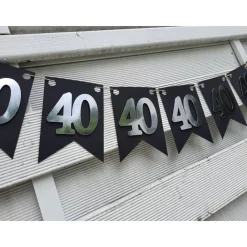Clearance Girlande zum 40. Geburtstag in Silber und Schwarz, tolle Farben mit Spiegeleffekt! Wimpel, Wimpelkette in angesagten Tre Dekoration