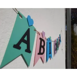Girlande zum Abitur 2026 auf Wunsch personalisiert mit Namen, mintgrün, flieder, rosa hellblau Tischdekoration
