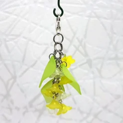 Discount Glücksbringer Taschenbaumler "Zarte Blumen" gelb – Verspielter Anhänger mit Acrylblüten Geschenke