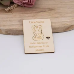 Outlet Glücksbringer zum Schulstart aus Holz – personalisiertes Geschenk zur Einschulung Kinder Einschulung