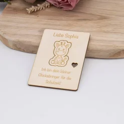 Outlet Glücksbringer zum Schulstart aus Holz – personalisiertes Geschenk zur Einschulung Kinder Einschulung
