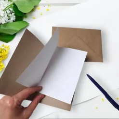 Discount Glückwunschkarte mit Hase mit persönlichem Text - Handgemachte Osterkarte für Kinder, Karte mit Hasen Aufnäher Osterkarten