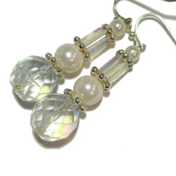 Brautschmuck|kunstpause Glitzernde Ohrringe mit funkelndem Kristallglas und Muschelperle weiß handgemacht silberfarben