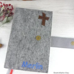 Best Gotteslobhülle Filz grau mit Kork, personalisiert – Bibelhülle & Gesangbuchhülle als Geschenk zur Kommunion, Konfirmation, Firmung Gastgeschenke
