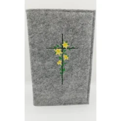 Gotteslobhülle|filzgipfel - Dirndltaschen Gotteslobhülle mit Kreuz und Lilien