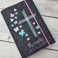 Gotteslobhülle|Carisma - made with love Gotteslobhülle/Gotteslobeinband 3-fach Kreuz mit Schmetterlinge rosa, mint, Kommunion