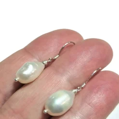 Brautschmuck|kunstpause Große Perlenohrringe Barockperlen weiß handgemacht an 925er Silber Tropfenohrringe Geschenk