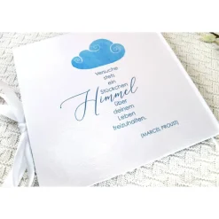 Gästebuch & Album zur Taufe mit Wolken im Aquarell in Hellblau personalsiert mit Name; blanko o. mit Fragen Fotoalbum & Gästebuch