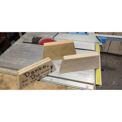 Gutscheine|Partyholz TSW Gutscheinständer aus Eiche Vollholz