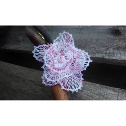 Brautschmuck|Kreative Klöppelideen Haarschmuck Handgeklöppelte Blüte weiß rosa Geschenk für sie Valentinstag Klöppelspitze Handarbeit