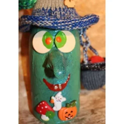 Outlet Halloweendeko HEXE– Handgemachte Hexe aus einer Sektflasche, witziges Upcyclingobjekt für Deine Halloweenparty Monster & Gespenster