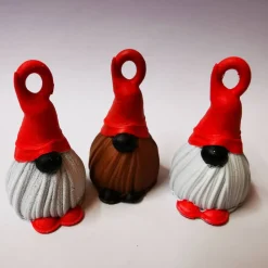 Baumschmuck|Alarnas Welt Handbemalter Wichtelanhänger – 2,5 cm hoch