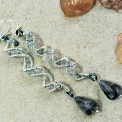 Best Handgemachte Labradorit Ohrringe grau-blau mit Spiralperle, Boho & Gothic Schmuck, silberfarben Brautschmuck
