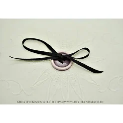 Outlet Handgemachtes weißes Ringkissen mit Vintage-Knopf und Spitze – Unikat für die Hochzeit & Trauung, 14 cm x 21 cm Ringkissen