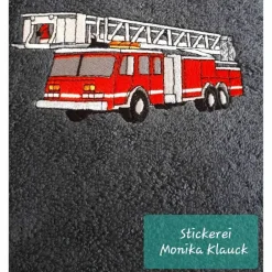 Geschenke Für Männer|Stickereimonikaklauck Handtuch, anthrazit, 50 x 100, mit Feuerwehrauto und nach Wunsch mit Namen