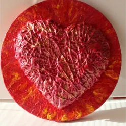 Valentinstagsgeschenke|Susanne Hiebl...die etwas andere Art! Herzbild HERZ AUS FEUER Geschenk zum Valentinstag Muttertag Vatertag Acrylbild Collage auf einem runden Keilrahmen