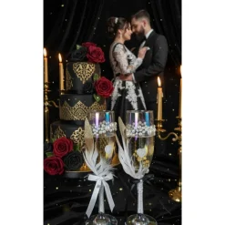 Sale Hochzeits-Champagnergläser „Love Sparkle“ – Handverzierte Sektgläser mit Perlen, AB-Schimmer & Federn im Brautpaar-Look Hochzeitsdeko