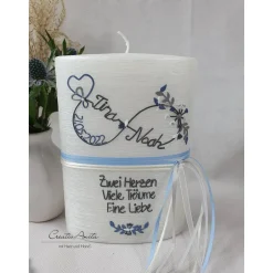 Hochzeitskerzen|CreativAnita Hochzeitskerze in Perlmutt-Weiß - oval - mit Unendlichkeitszeichen, Herzen und Blättern in grau-blau-weiß - personalisie