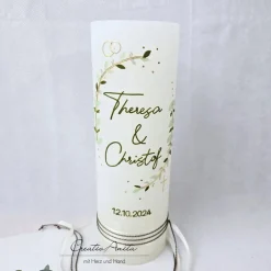 Hochzeitskerzen|CreativAnita Hochzeitskerze Rustik weiß XXL mit Teelichteinsatz - Blätterranken olive-eukalyphtus