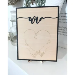 Online Holzbild Personalisiert mit Herz, Namen und Händen – Paarbild mit Herz zum aufstellen Hochzeitsdeko