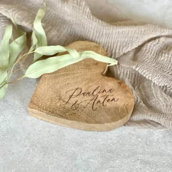 Hochzeitsgeschenke|bia bee Studio Holzherz rustikal BLAKE Paar Hochzeit personalisiert mit Namen