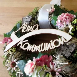 Holz-Schriftzug "Kommunion" mit Name in Fisch Ichtys für Türkranz, individualisiert Dekoration