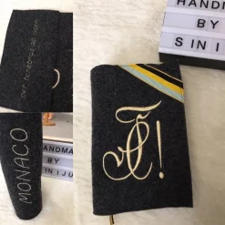 Sale Individuelle Gotteslobhuelle  aus Wollfilz, personalisiert bestickt Gotteslobhülle
