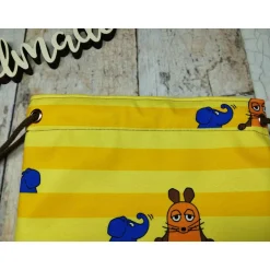 Turnbeutel|Nähtante Christina Kindergarten Turnbeutel Sendung mit der Maus gelb – Softshell, 3 Größen, personalisierbar