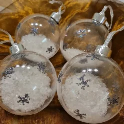 Sale Klare Weihnachtskugeln befüllt, 4 Stück, B-Ware Baumschmuck