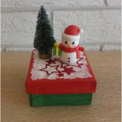 Clearance kleine Geschenkverpackung mit Schneemann und Tannenbaum Geschenke