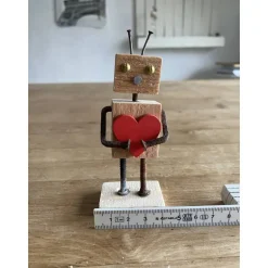 Geschenke|Schlüter Home Design Kleine Holzfigur mit Herz, Geschenk, Mitbringsel für Liebende, Lieblingsmensch,