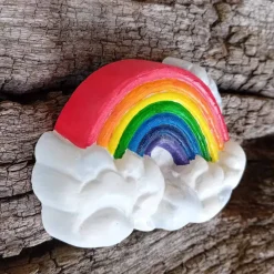 New Kleiner Regenbogen auf einer Wolke für Gedenkecke oder Grabschmuck handbemalt (Kunststein) Gedenksteine