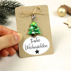 Weihnachtsgeschenke|MiMaKäfer Kleines Weihnachtsgeschenk – Glas Tannenbaum Anhänger mit Karabiner auf Karte