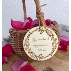 Clearance Korb für Blumenmädchen mit personalisiertem Anhänger / Kinderkorb für Blumenkind zur Hochzeit / Streublumen Korb Heirat Hochzeitsdeko