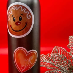 Sticker & Aufkleber|Sabrina Wohlfeil Artist Lebkuchengesicht Vinylsticker – weißer Weihnachtsaufkleber | handgemachte Aquarellkunst
