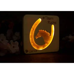 Best LED-Lampe Pferdekopf – Individuelle Lasergravur für Pferdefans Geschenke