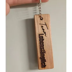 Online Letzte Nacht in Freiheit? Mit Stil! 25 Gravierte Holzanhänger als Gastgeschenk für JGA & Hochzeit frei personalisierbar Junggesellinnenabschied