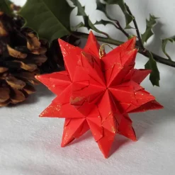 Weihnachtsdeko|Die Bunte Pforte Mini-Bascetta-Stern, ca. 6 cm, Rot, mit Goldglitzer, Baumschmuck, Weihnachtsstern, Origami Faltstern