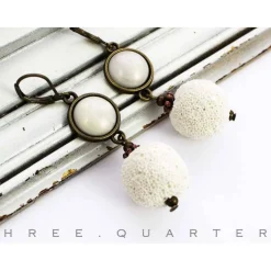 New Ohrringe, weiß, Hochzeit, Lavaperlen, Perlen, schlicht, edel, Lava, antik bronze, Braut, Brautjungfer, Stein, vintage, boho, nostalgisch Brautschmuck