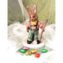 Discount Osterhase mit Korb (Nr. 2) aus Keramik (grün-rot-gelb) Osterhasen