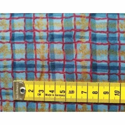 Weihnachtsstoffe|Design in Stoff Patchworkstoff, grünkarierter Quiltstoff  mit roten, blauen und grünen  Streifen -  SSI Studio Nr. 045