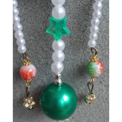 Perlenengel im Holzring – Handgefertigter Baumschmuck mit Anhängern und Perlensträngen Baumschmuck
