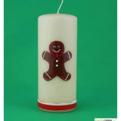 Sale Personalisierbare cremefarbene Weihnachtskerze mit liebevoll handgefertigtem Lebkuchenmann und bunter Schleife Kerzen & Beleuchtung